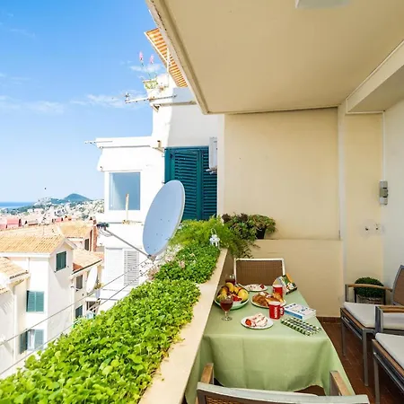 Apartament Bakus *